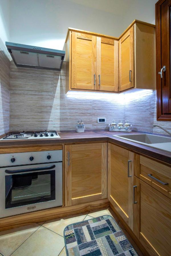 Perla Di Mare Appartamenti Castelluzzo Exterior foto